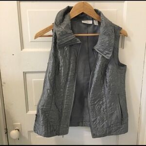 Weekends by Chicos Gray Quilted Vest Size 0